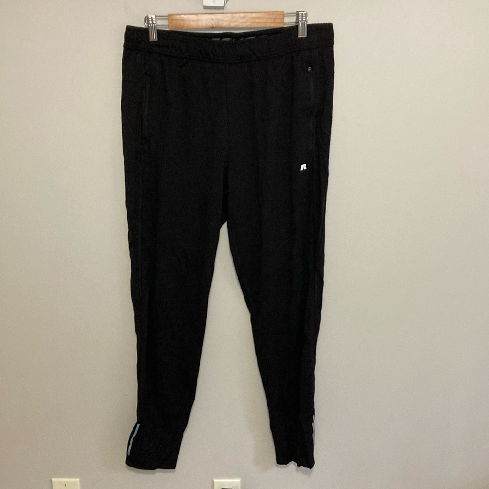 Men’s Russell athletic pants, black, size large